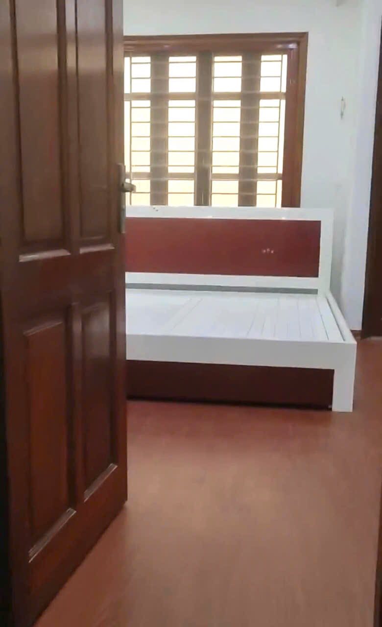 Cho thuê nhà ngõ Định Công, 30m2*5 tầng 3  phòng ngủ, 4 vs, 11 triệu - Ảnh 2